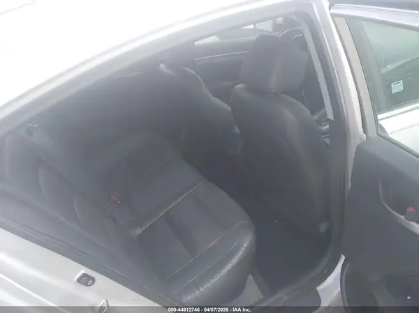 KMHD84LF5HU284601 2017 HYUNDAI ELANTRA - Image 8