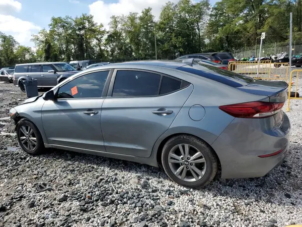 KMHD84LF5HU300523 2017 HYUNDAI ELANTRA - Image 2