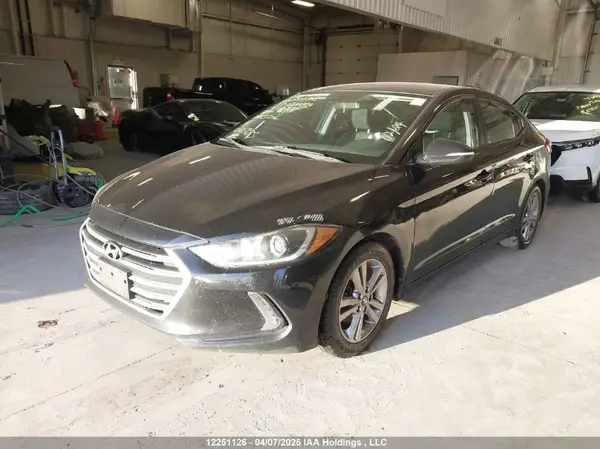 KMHD84LF5HU303387 2017 HYUNDAI ELANTRA - Image 2