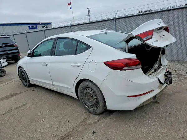 KMHD84LF5HU305074 2017 HYUNDAI ELANTRA - Image 2