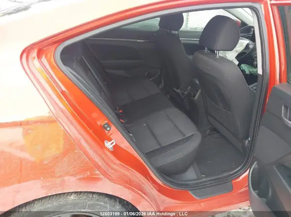 KMHD84LF5HU337717 2017 HYUNDAI ELANTRA - Image 8