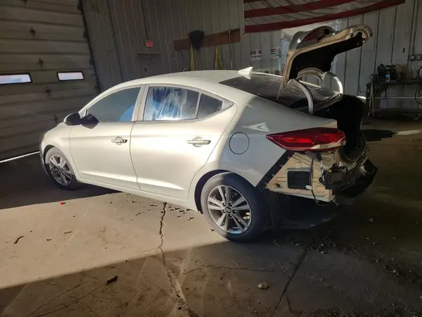 KMHD84LF5HU351343 2017 HYUNDAI ELANTRA - Image 2