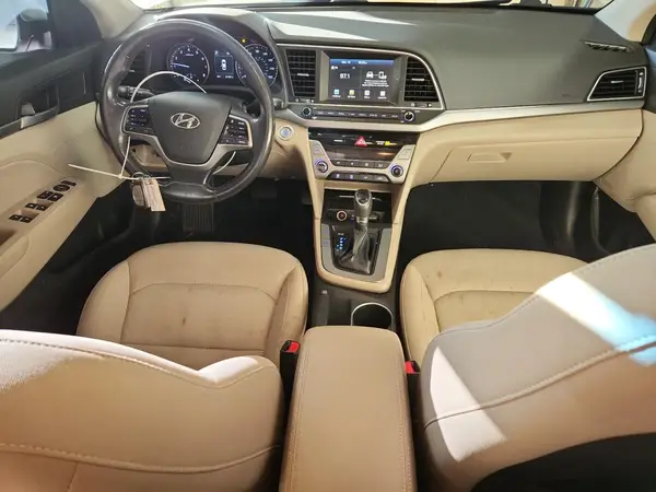 KMHD84LF5HU351343 2017 HYUNDAI ELANTRA - Image 8