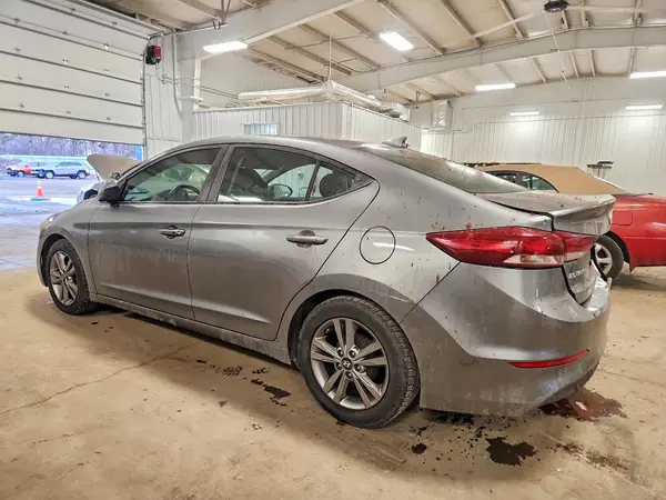 KMHD84LF5HU354159 2017 HYUNDAI ELANTRA - Image 2