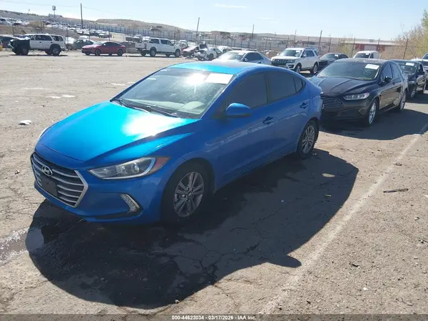 KMHD84LF5HU363122 2017 HYUNDAI ELANTRA - Image 2