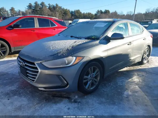 KMHD84LF5HU368921 2017 HYUNDAI ELANTRA - Image 2