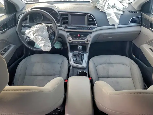 KMHD84LF5HU371270 2017 HYUNDAI ELANTRA - Image 8