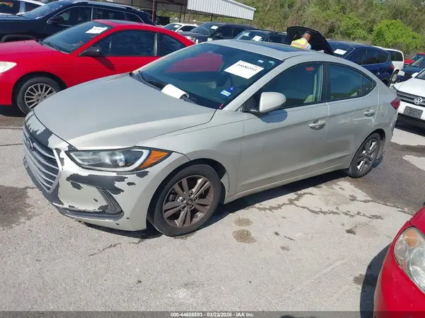 KMHD84LF5HU376677 2017 HYUNDAI ELANTRA - Image 2