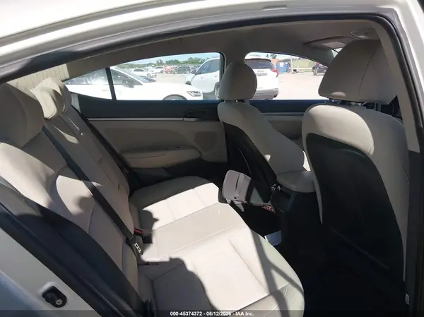 KMHD84LF5HU378218 2017 HYUNDAI ELANTRA - Image 8