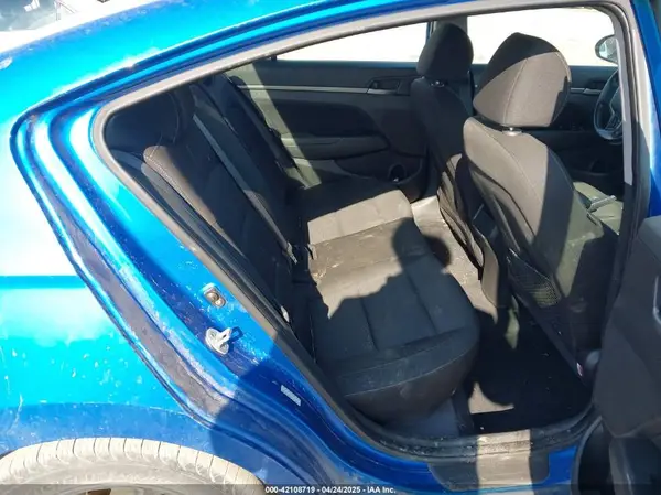 KMHD84LF5HU379790 2017 HYUNDAI ELANTRA - Image 8