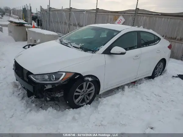 KMHD84LF5HU380955 2017 HYUNDAI ELANTRA - Image 2