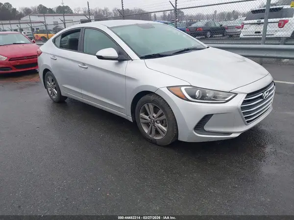 KMHD84LF5HU381247 2017 HYUNDAI ELANTRA - Image 1