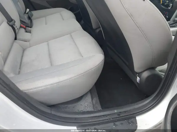 KMHD84LF5HU381247 2017 HYUNDAI ELANTRA - Image 8