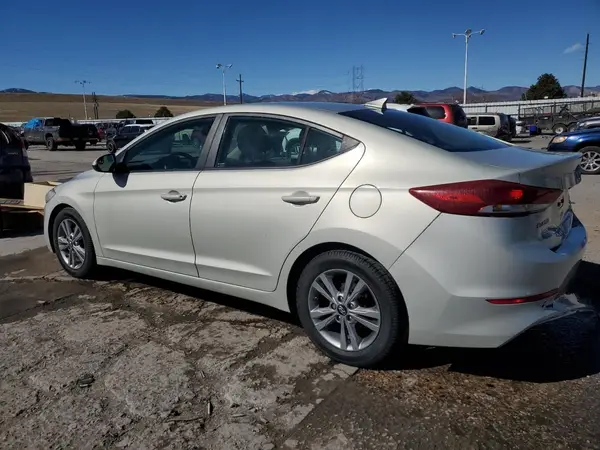 KMHD84LF5HU396881 2017 HYUNDAI ELANTRA - Image 2