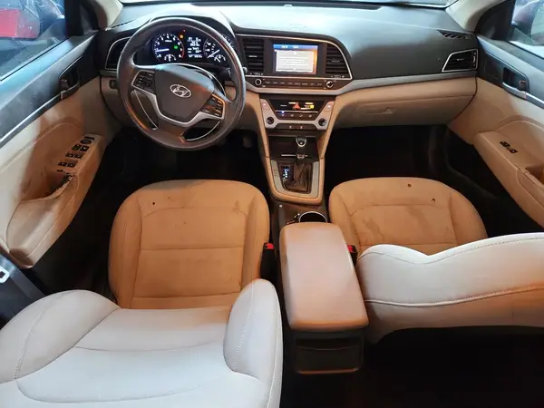 KMHD84LF5HU397772 2017 HYUNDAI ELANTRA - Image 8