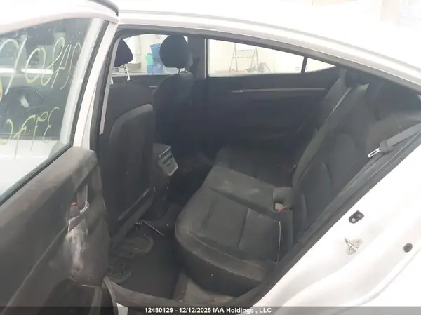 KMHD84LF5HU397917 2017 HYUNDAI ELANTRA - Image 8