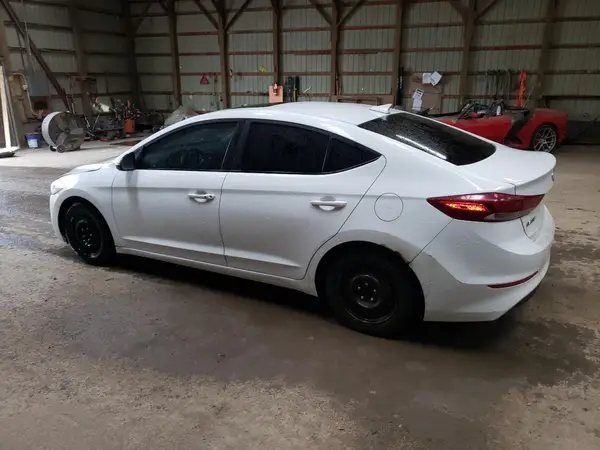 KMHD84LF5HU404185 2017 HYUNDAI ELANTRA - Image 2