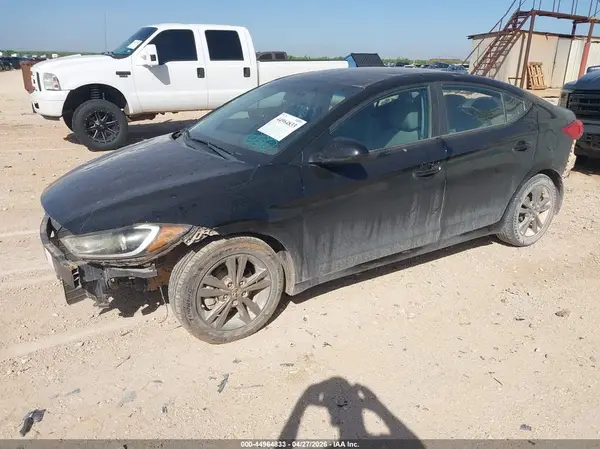 KMHD84LF5HU406177 2017 HYUNDAI ELANTRA - Image 2