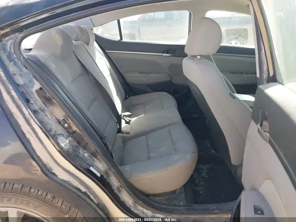 KMHD84LF5HU406177 2017 HYUNDAI ELANTRA - Image 8
