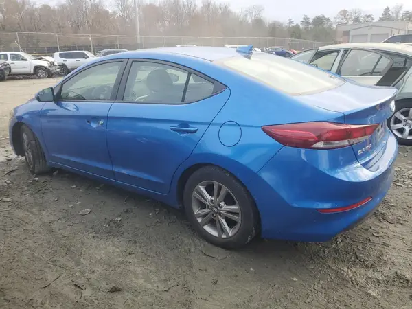 KMHD84LF5HU407023 2017 HYUNDAI ELANTRA - Image 2