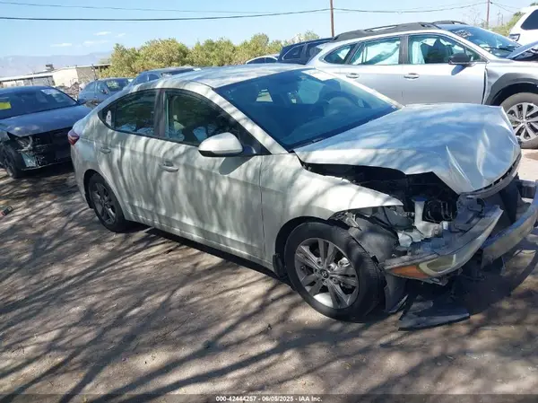 KMHD84LF5HU409032 2017 HYUNDAI ELANTRA - Image 1