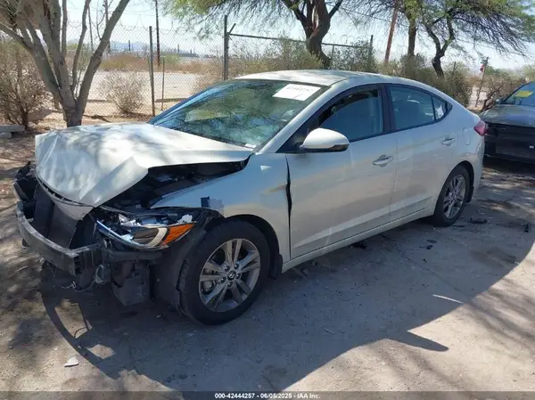 KMHD84LF5HU409032 2017 HYUNDAI ELANTRA - Image 2