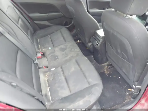 KMHD84LF5HU423383 2017 HYUNDAI ELANTRA - Image 8