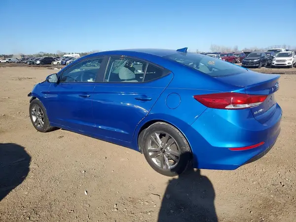 KMHD84LF5HU425747 2017 HYUNDAI ELANTRA - Image 2
