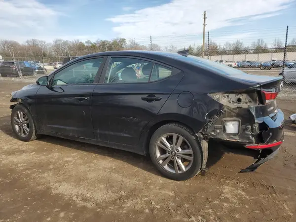 KMHD84LF5JU442666 2018 HYUNDAI ELANTRA - Image 2