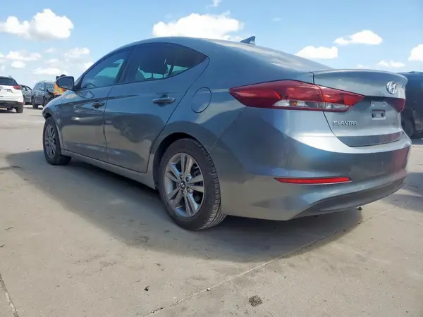 KMHD84LF5JU450766 2018 HYUNDAI ELANTRA - Image 2