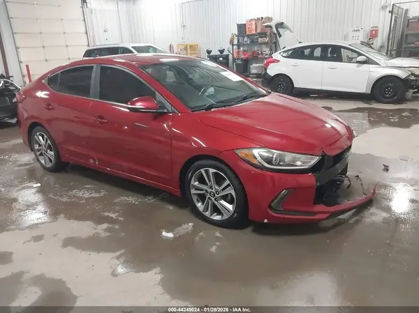 KMHD84LF5JU457670 2018 HYUNDAI ELANTRA - Image 1