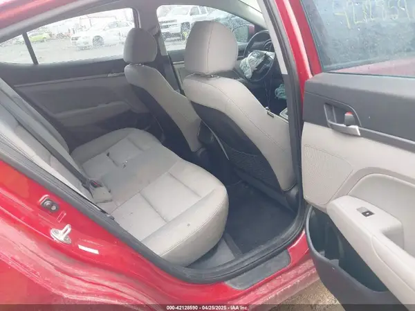 KMHD84LF5JU466255 2018 HYUNDAI ELANTRA - Image 8