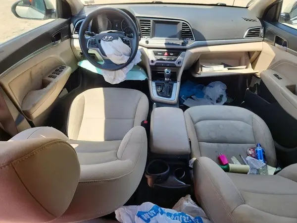 KMHD84LF5JU471603 2018 HYUNDAI ELANTRA - Image 8