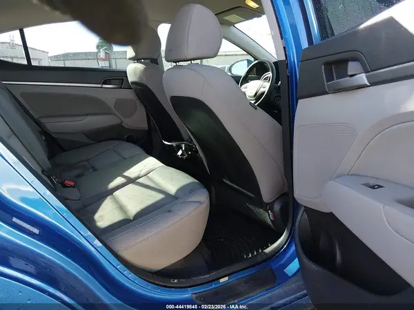 KMHD84LF5JU471732 2018 HYUNDAI ELANTRA - Image 8