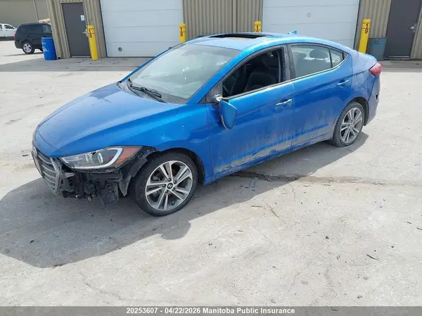 KMHD84LF5JU477627 2018 HYUNDAI ELANTRA - Image 2