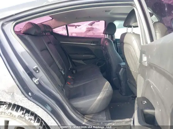KMHD84LF5JU479779 2018 HYUNDAI ELANTRA - Image 8