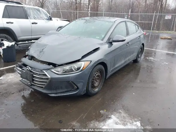 KMHD84LF5JU480043 2018 HYUNDAI ELANTRA - Image 2