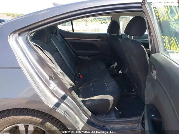 KMHD84LF5JU484755 2018 HYUNDAI ELANTRA - Image 8