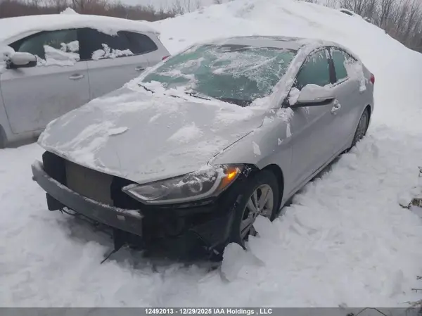 KMHD84LF5JU499420 2018 HYUNDAI ELANTRA - Image 2