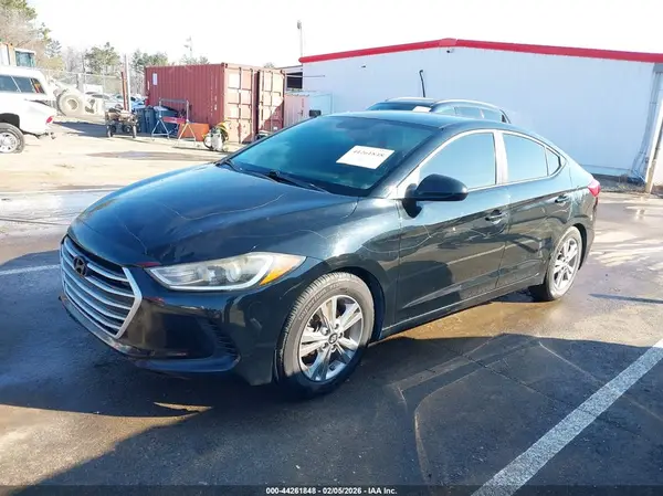 KMHD84LF5JU501912 2018 HYUNDAI ELANTRA - Image 2
