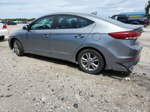 KMHD84LF5JU537390 2018 HYUNDAI ELANTRA - Image 2