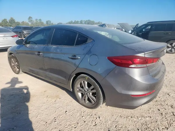 KMHD84LF5JU537468 2018 HYUNDAI ELANTRA - Image 2