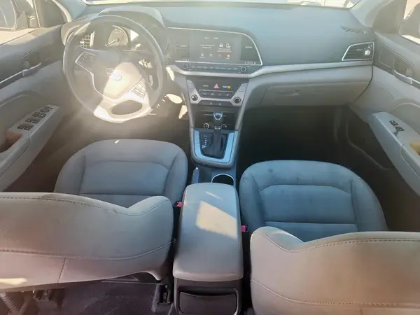 KMHD84LF5JU537468 2018 HYUNDAI ELANTRA - Image 8