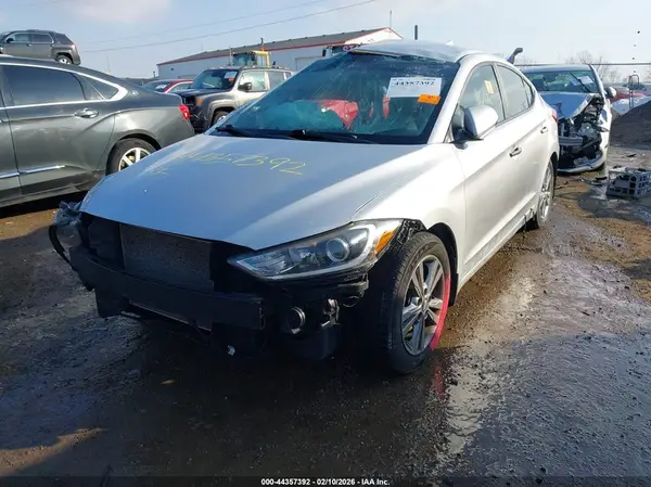 KMHD84LF5JU547000 2018 HYUNDAI ELANTRA - Image 2