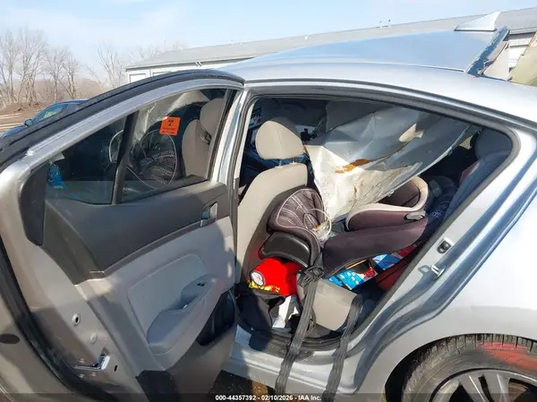 KMHD84LF5JU547000 2018 HYUNDAI ELANTRA - Image 8