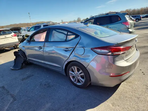 KMHD84LF5JU556716 2018 HYUNDAI ELANTRA - Image 2