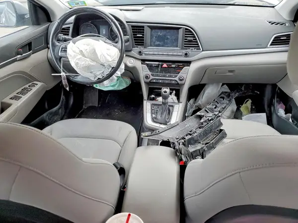KMHD84LF5JU557414 2018 HYUNDAI ELANTRA - Image 8