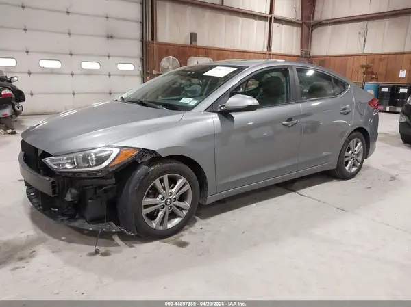 KMHD84LF5JU567098 2018 HYUNDAI ELANTRA - Image 2
