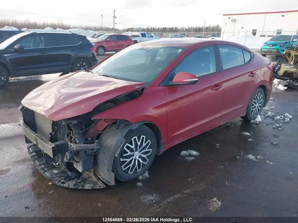 KMHD84LF5JU570552 2018 HYUNDAI ELANTRA - Image 2