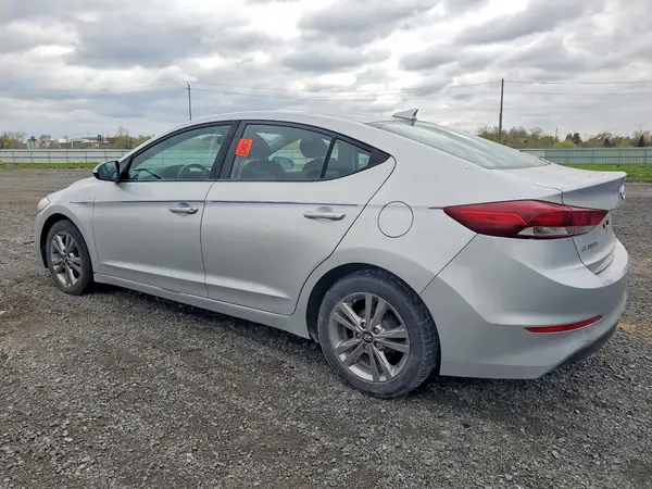 KMHD84LF5JU582619 2018 HYUNDAI ELANTRA - Image 2